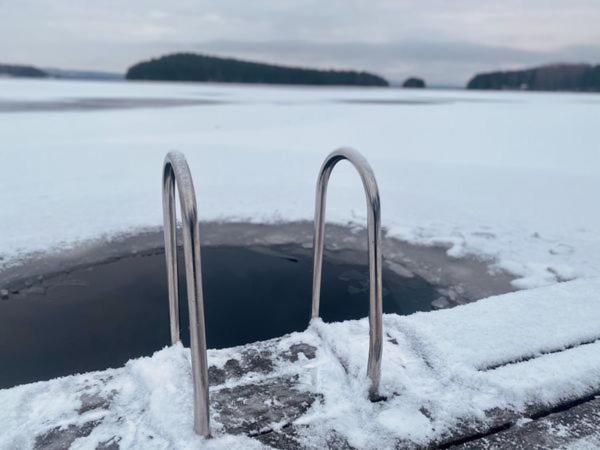 Falun Strandby Fraemby Udde Extérieur photo