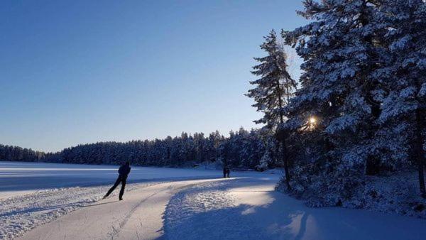 Falun Strandby Fraemby Udde Extérieur photo