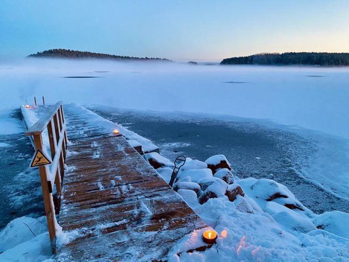 Falun Strandby Fraemby Udde Extérieur photo